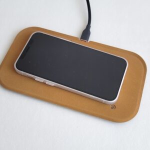 希少　オーデマ ピゲ　ノベルティ　置くだけ充電 WP-PD21Qi(チー)対応ワイヤレス充電器「Air Voltage(エア