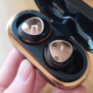 おすすめ抜粋】SOUNDPEATSで買うべきワイヤレスイヤホン4選 おすすめ抜粋】SOUNDPEATSで買うべきワイヤレスイヤホン4選